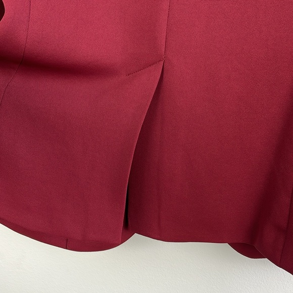 Cartonnier by Anthropologie women’s Tied-Sleeve Blazer in wine. Size 2P - Picture 13 of 13